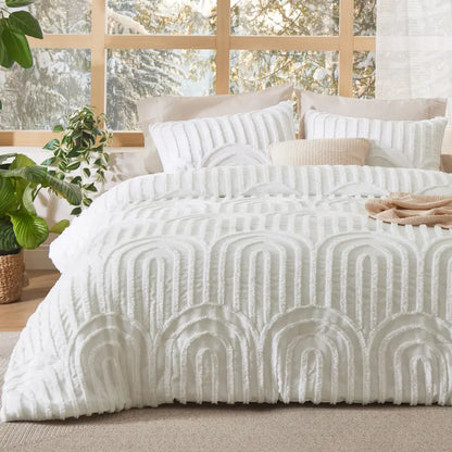 Boho Arch Quilt Bedding Set 3-Piece — 1 Quilt + 2 Shams, Ultra-Soft All-Season Coverlet