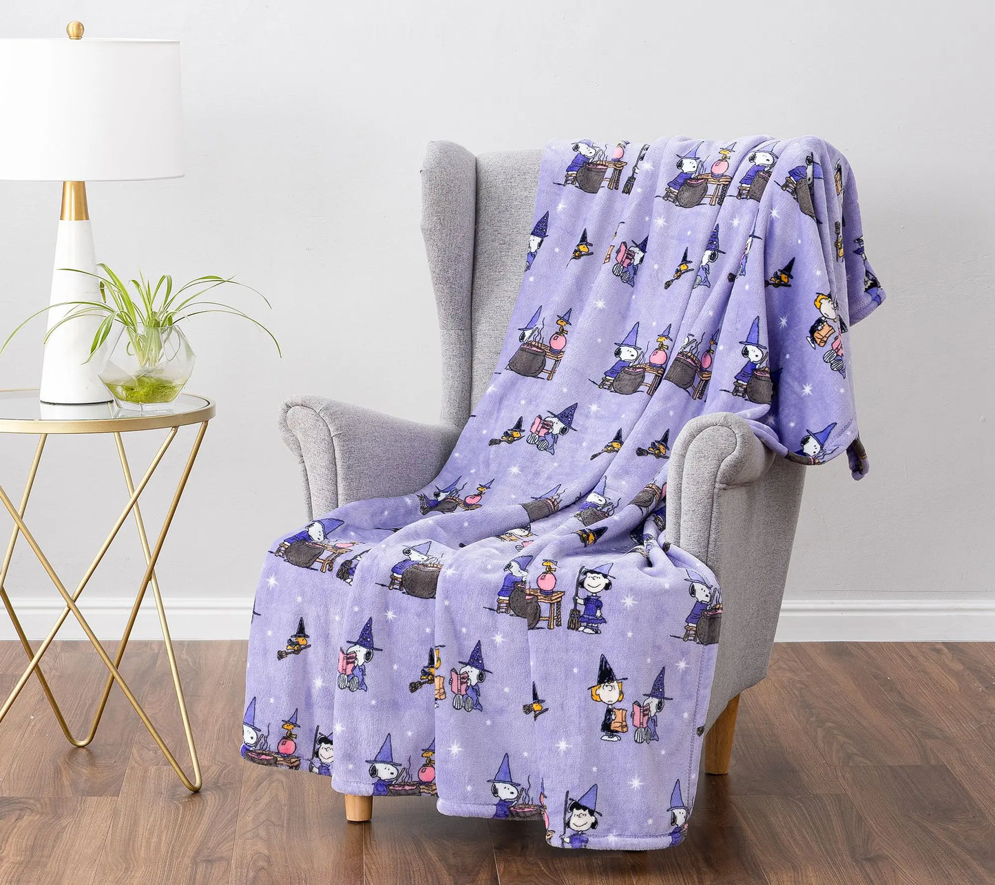 Berkshire Peanuts Halloween Plush 55x70 Throw